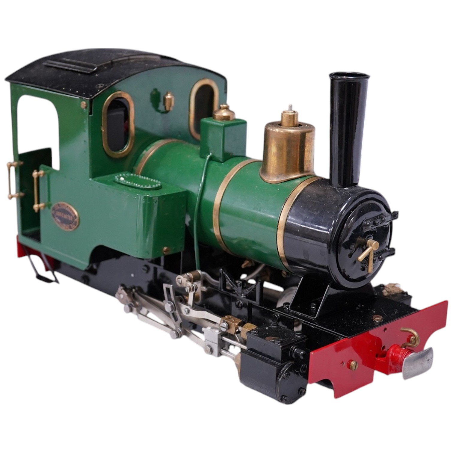 A Roundhouse 16mm scale live steam ‘Billy’, 0-4-0T gas fired locomotive set for 45mm track, with simplified Walschaerts type valve gear, in green livery, with owners handbook. Condition - good.